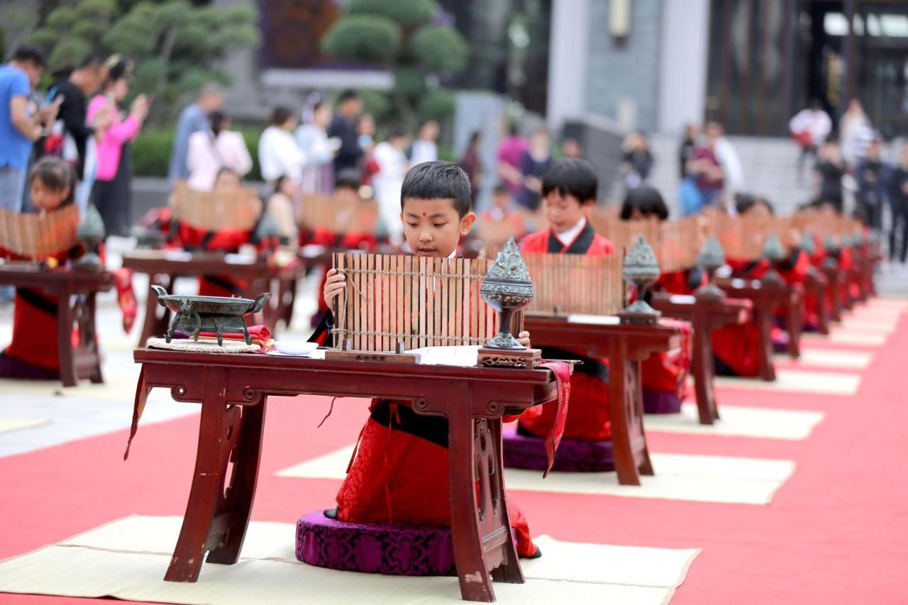 Отель Angsana Xi'An Lintong Экстерьер фото