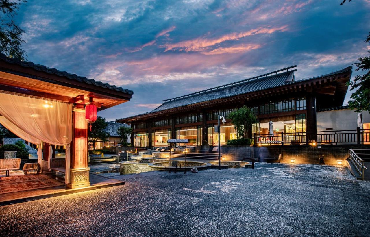 Отель Angsana Xi'An Lintong Экстерьер фото